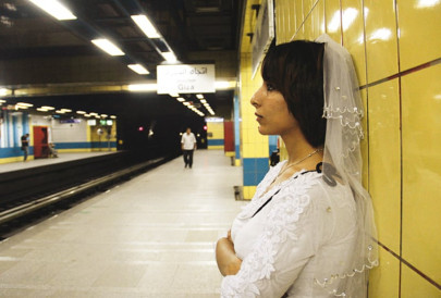 groom less bride takes cairo by storm