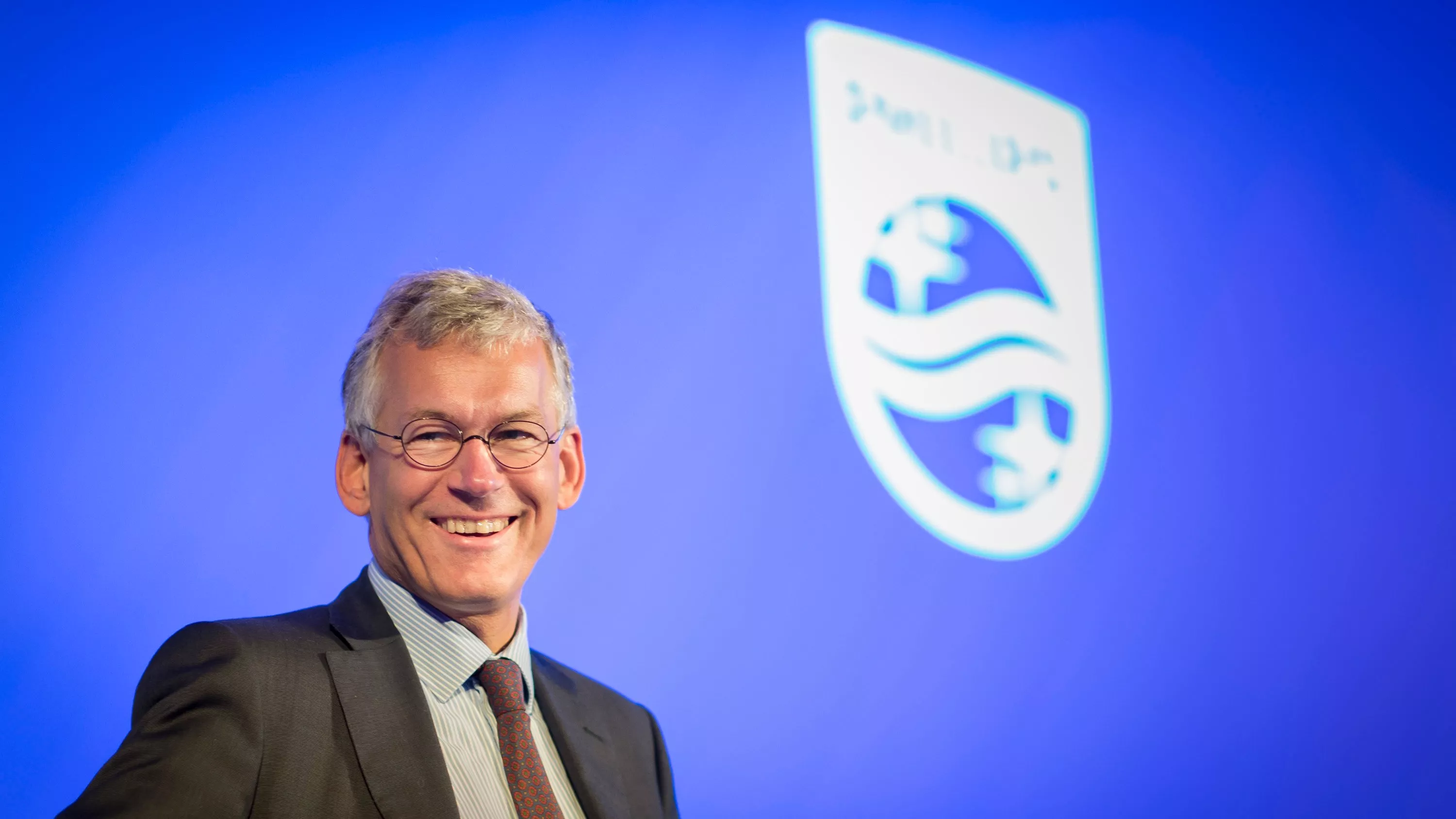 we believe that cities can be better places they can offer a healthy balance between productivity and quality of life said philips ceo frans van houten photo phillips we believe that cities can be better places they can offer a healthy balance between productivity and quality of life said philips ceo frans van houten photo phillips