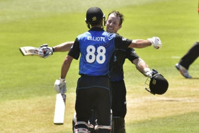 ronchi elliott record stand sets up new zealand win