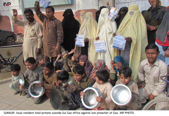 residents protest against the lack of availability of gas outside the ssgc office in sukkur on friday photo inp residents protest against the lack of availability of gas outside the ssgc office in sukkur on friday photo inp