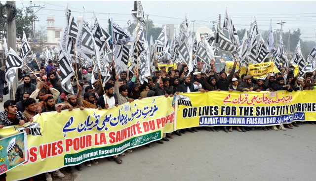 protests in faisalabad and bhakkar against publication of offensive religious caricatures photo asadullah express