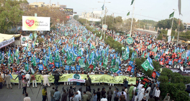 those present at ji 039 s demonstration called for the severing of diplomatic ties with france photo irfan ali express those present at ji 039 s demonstration called for the severing of diplomatic ties with france photo irfan ali express
