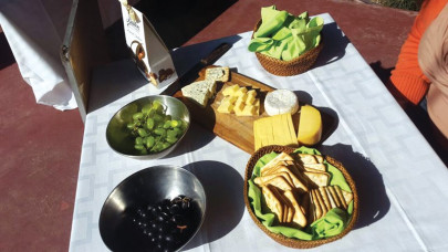 tempting the palate residents devour winter sun cheesy delights tempting the palate residents devour winter sun cheesy delights