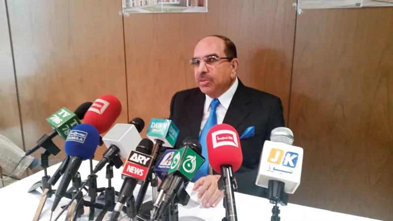 bahria town chief malik riaz addresses media in london photo express bahria town chief malik riaz addresses media in london photo express