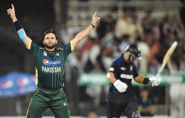 shahid afridi announced his retirement from odis before misbahul haq photo afp shahid afridi announced his retirement from odis before misbahul haq photo afp