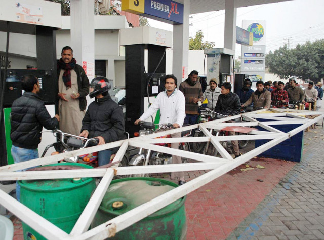 the minister said they would seal the petrol pumps that did not keep full stock ahead of the price decrease photo nni the minister said they would seal the petrol pumps that did not keep full stock ahead of the price decrease photo nni