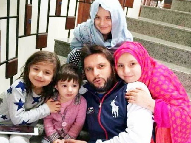 what exactly does afridi dislike about the possibility of one of his daughters becoming a sportswoman photo twitter