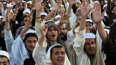 charlie hebdo protesters storm christian boys school in bannu