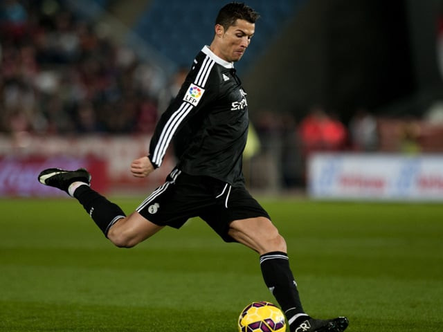 real won 2 1 thanks to a late gareth bale penalty and ronaldo apologised on twitter after the game photo afp real won 2 1 thanks to a late gareth bale penalty and ronaldo apologised on twitter after the game photo afp