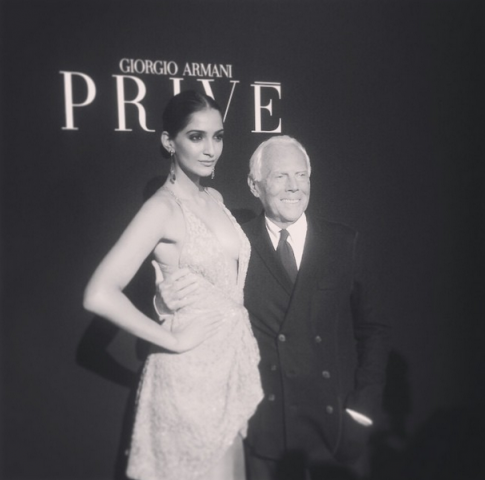 sonam kapoor almost dwarfs italian designer giorgio armani in paris sonam kapoor almost dwarfs italian designer giorgio armani in paris