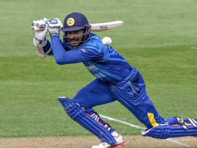 sangakkara lifts sri lanka to 34 run win