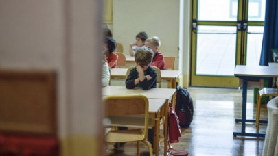 i am not charlie i am with terrorists french police question 8 year old student