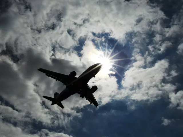 the warning issued in 2014 by the direction g n rale de l 039 aviation civile has had no effect on air traffic photo reuters the warning issued in 2014 by the direction g n rale de l 039 aviation civile has had no effect on air traffic photo reuters
