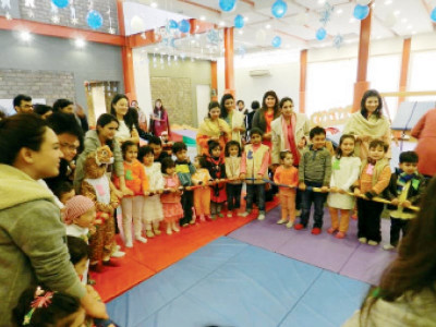 gymboree winter wonderland party