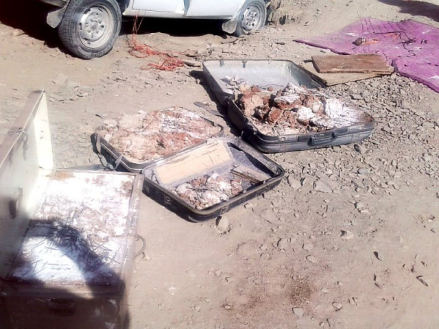fc personnel display suitcases packed with explosives recovered from the car seized from a house in quetta s suburbs photo express fc personnel display suitcases packed with explosives recovered from the car seized from a house in quetta s suburbs photo express