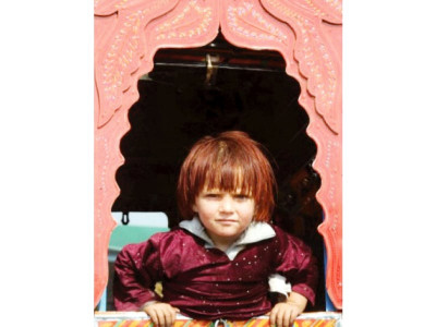 running out of time fearing prosecution afghan refugees look towards home