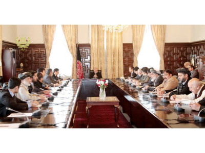 kabul talks expansion of legal trade to bring prosperity says ghani