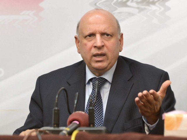 sarwar said he is keen to serve the people of pakistan and will continue to do so even if he is not in any political party photo express mehmood qureshi