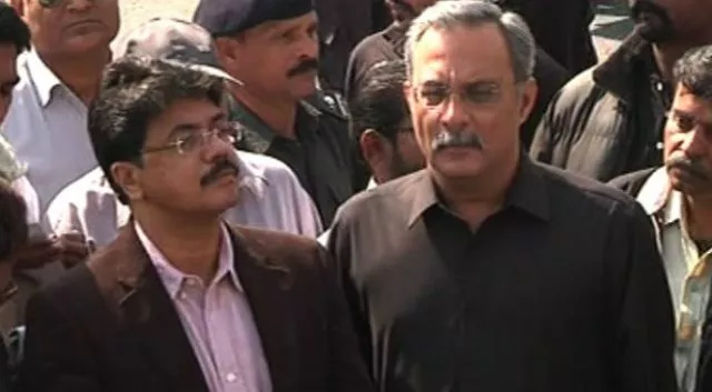 express news screen grab of mqm leader qamar mansoor express news screen grab of mqm leader qamar mansoor