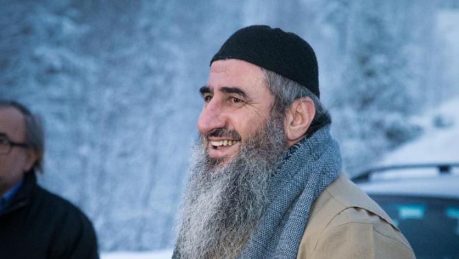 the mullah 58 who has been living in norway since 1991 founded the radical muslim group ansar al islam photo afp