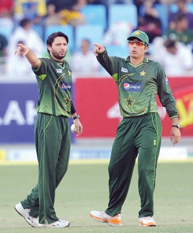 if the unpredictable pakistanis are to secure a second world cup in australia and new zealand they need the two heavyweight talents to forge a united front photo afp