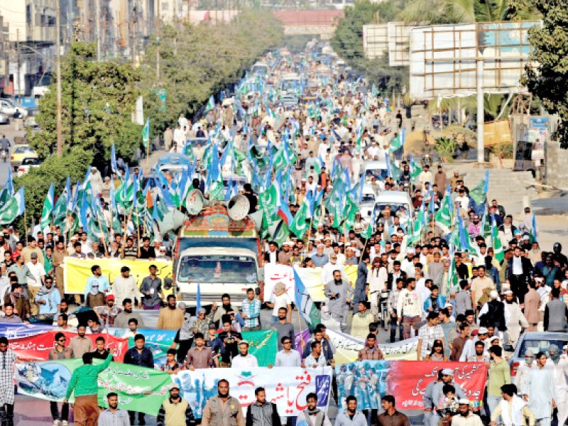 thousands of people staged demonstrations organised by different political parties to show support for kashmir on thursday photo afp