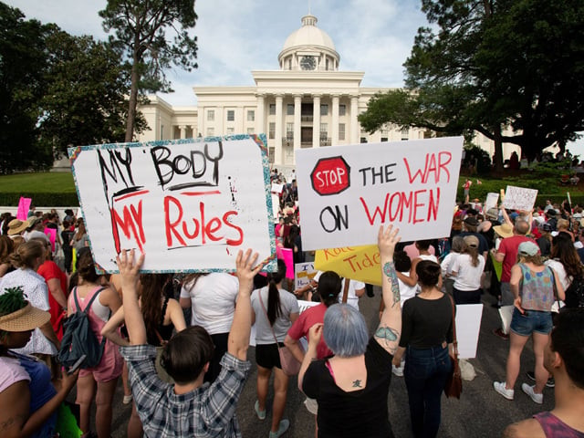 marchers gather at the alabama state capitol to protest the state 039 s new abortion law on may 19 2019 photo reuters marchers gather at the alabama state capitol to protest the state 039 s new abortion law on may 19 2019 photo reuters