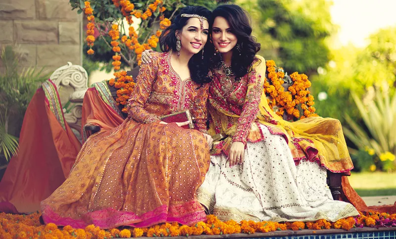 models sana ansari and meera ansari pictured for farah talib s summer spring collection 2015 photos publicity models sana ansari and meera ansari pictured for farah talib s summer spring collection 2015 photos publicity