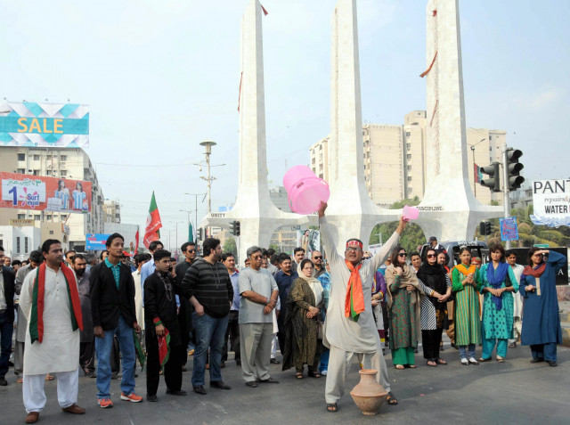 pti 039 s khurram sher zaman accuses govt of engineering water shortage in na 250 photo express pti 039 s khurram sher zaman accuses govt of engineering water shortage in na 250 photo express