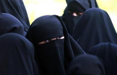 happy homecoming held girl goes home