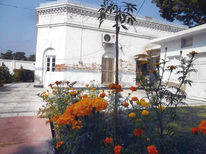 larkana ladies club built in 1934 was being encroached upon in 2004 but the members launched a movement to save it the pre partition building faces threats of occupation once again photo courtesy zulfiqar rajpar larkana ladies club built in 1934 was being encroached upon in 2004 but the members launched a movement to save it the pre partition building faces threats of occupation once again photo courtesy zulfiqar rajpar
