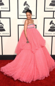 rihanna s pink gown inspired cake rihanna s pink gown inspired cake