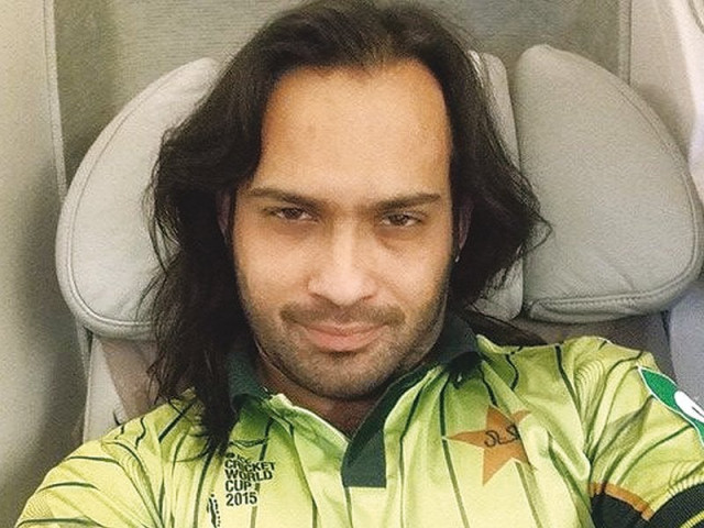 although zaka remains highly optimistic about finding his dream girl in the crowd he isn t very confident about pakistan s prospects in the world cup photo publicity although zaka remains highly optimistic about finding his dream girl in the crowd he isn t very confident about pakistan s prospects in the world cup photo publicity
