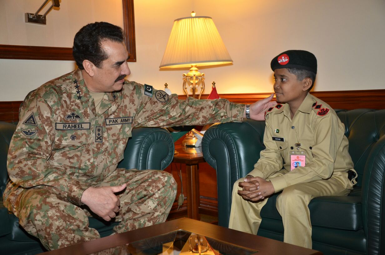 army chief gen raheel sharif with 17 year old thalassemia patient photo ispr