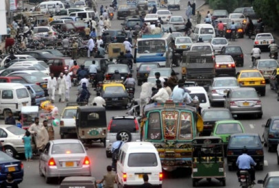 traffic jam vips visit causes inconvenience to people