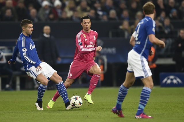 i m back ronaldo announced his return to scoring in record breaking style as he ended his three game drought in the 2 0 win over german side schalke in the champions league photo afp