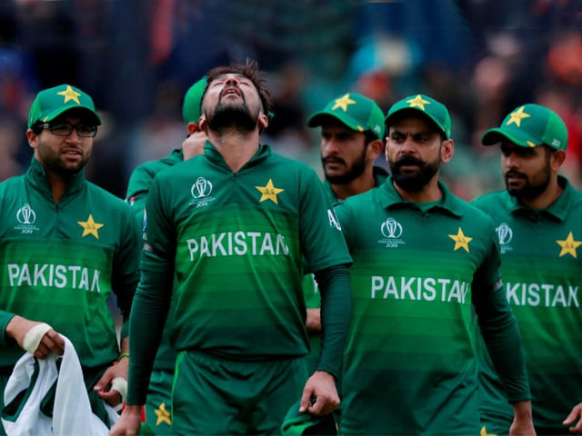 australia were all out for 307 in 49 overs as mohammad amir finished with 30 5 photo reuters australia were all out for 307 in 49 overs as mohammad amir finished with 30 5 photo reuters