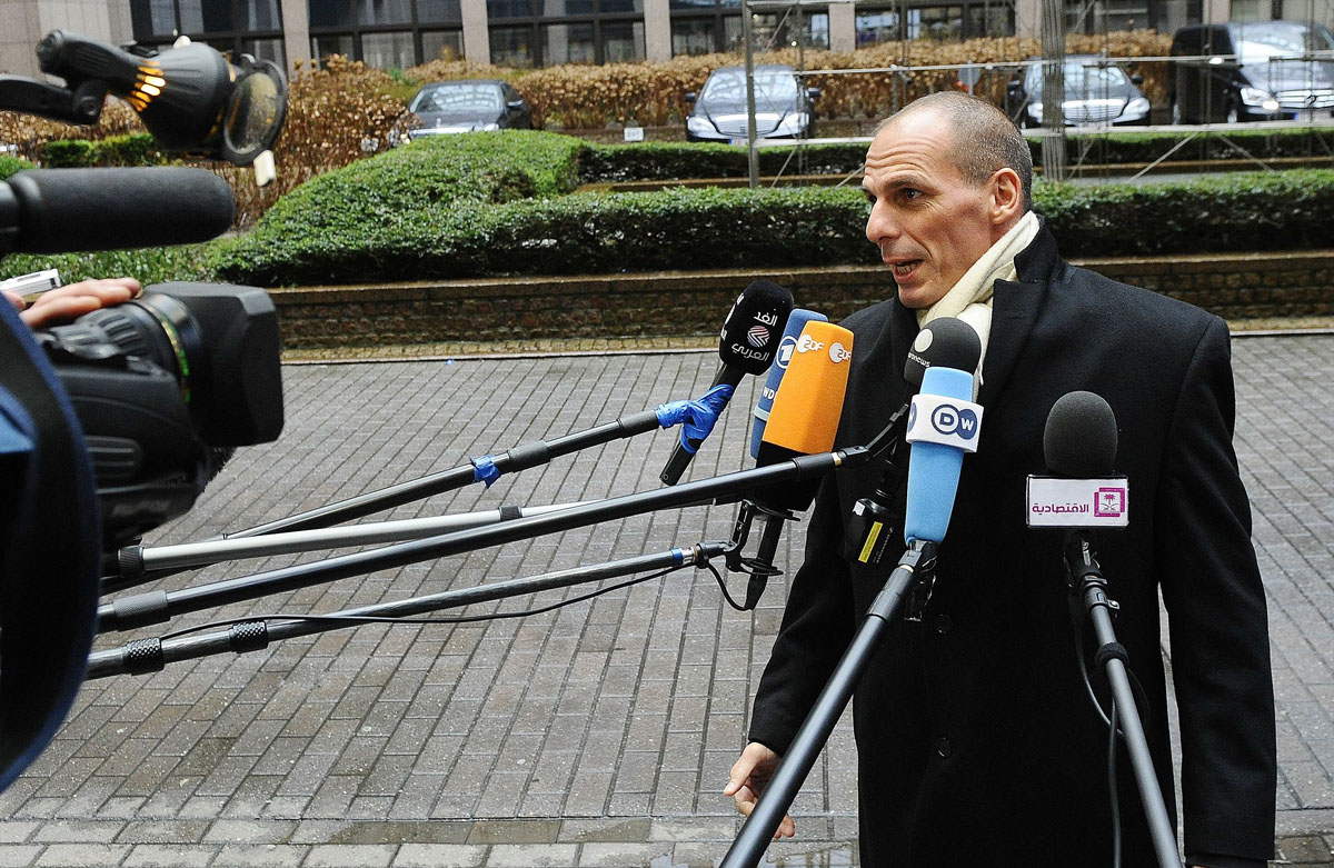 greek finance minister yanis varoufakis arrives on february 20 2015 for an emergency eurogroup finance ministers meeting at the european council in brussels photo afp