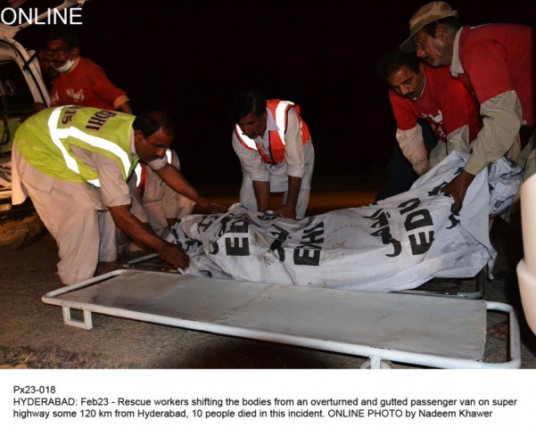 at around 3 35am on monday the bodies were taken to jinnah postgraduate medical centre jpmc photo online