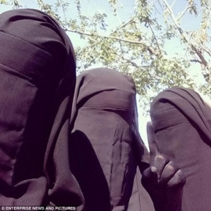 eight british school girls travel to syria to become is brides