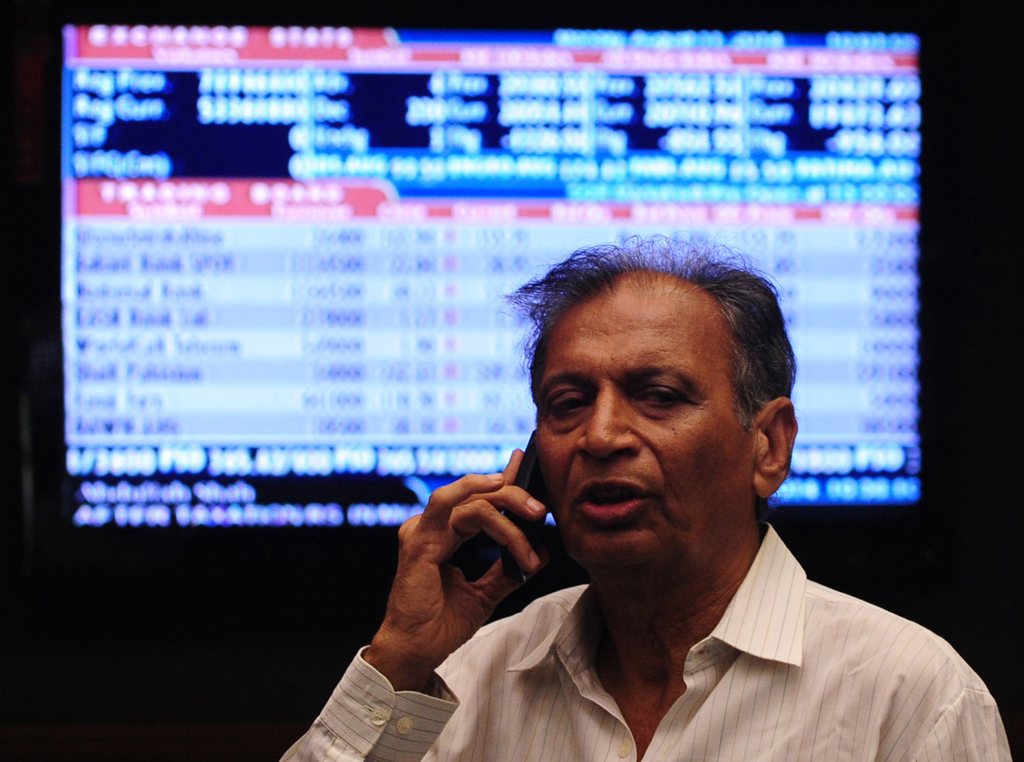 trade volume fell to 166 million shares compared to 172 million on monday photo afp