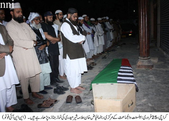 the funeral prayer of ahle sunnat wal jamaat 039 s aswj district korangi president maulana shabbir hyderi photo nni the funeral prayer of ahle sunnat wal jamaat 039 s aswj district korangi president maulana shabbir hyderi photo nni