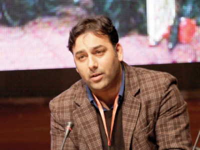 from journalism to bollywood cinema is a fantastic medium says basharat peer from journalism to bollywood cinema is a fantastic medium says basharat peer