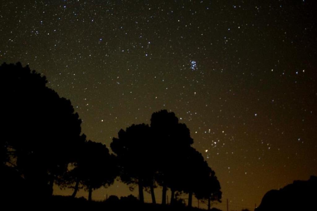 astronomers said wednesday they had detected an quot impossibly large quot and ancient black hole that challenges theories about how these phenomena grew in the early universe photo afp