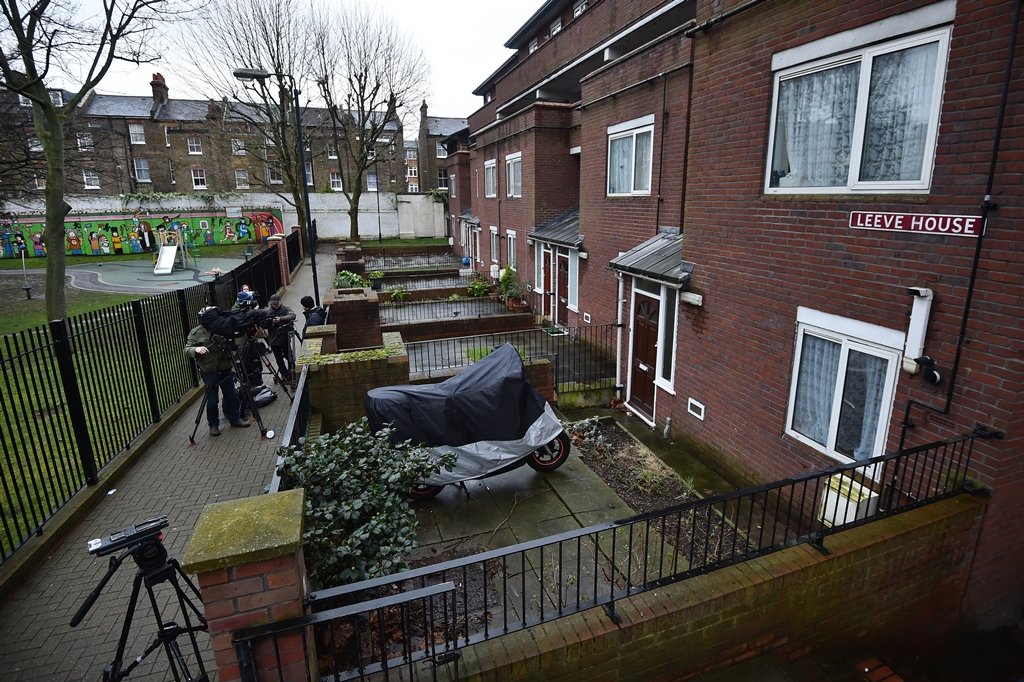 journalists gather outside a residential address in london on february 26 2015 where kuwaiti born london computer programmer mohammed emwazi identified by experts and the media as masked islamic state militant quot jihadi john quot is once believed to have lived photo afp