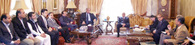 addressing the meeting the chief minister said the metro wi fi network programme would be launched simultaneously in multan rawalpindi and lahore photo nni addressing the meeting the chief minister said the metro wi fi network programme would be launched simultaneously in multan rawalpindi and lahore photo nni