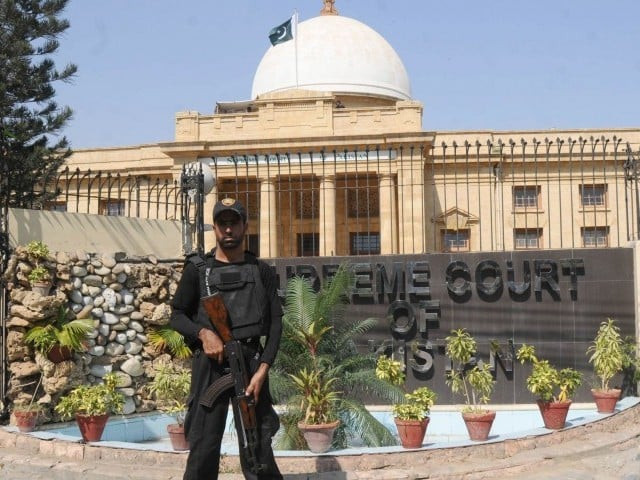 apex court asked revenue authorities for computerisation of unregistered state lands across sindh within a year photo rashid ajmeri express apex court asked revenue authorities for computerisation of unregistered state lands across sindh within a year photo rashid ajmeri express