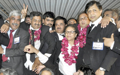 lawyers vote lhc bar s multan bahawalpur office bearers elected