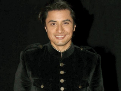 ali zafar and wife name baby girl alyza