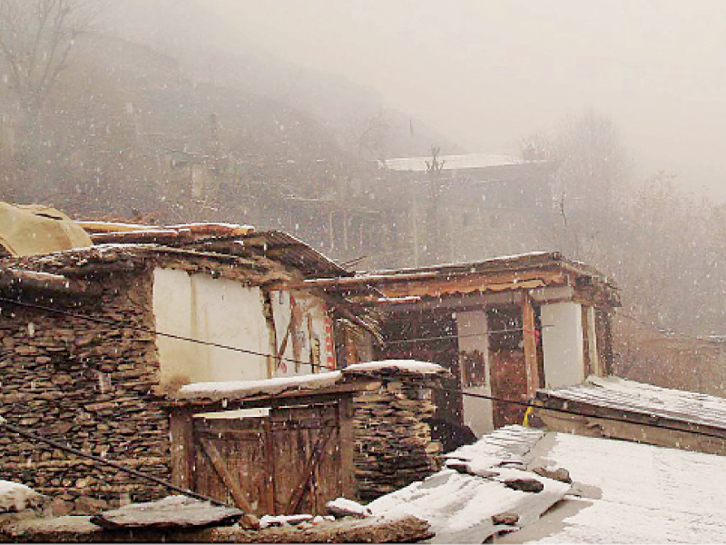 snowfall continues to blanket chitral valley photo nni